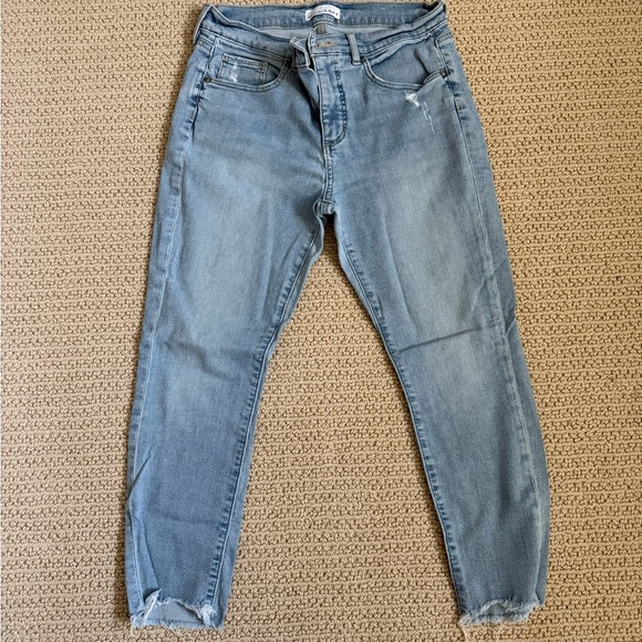 LOFT Light Blue Ankle Jeans - Picture 1 of 9